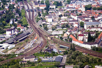 Gleisdreieck in Neustadt an der Weinstraße im Bundesland Rheinland-Pfalz, Deutschland
