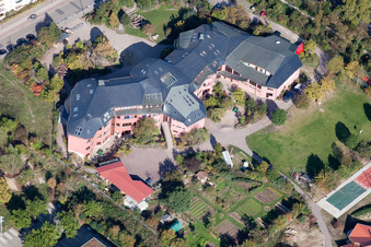 Schulgebäude der Freie Waldorfschule Frankenthal in Frankenthal (Pfalz) im Bundesland Rheinland-Pfalz, Deutschland