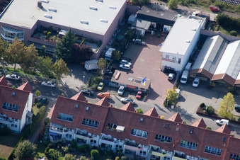 Luftbild von Fliesenwiese im Ortsteil Bobenheim in Bobenheim-Roxheim im Bundesland Rheinland-Pfalz, Deutschland