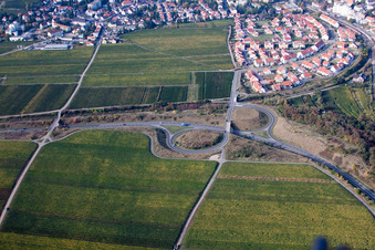 B271 Ausfahrt in Bad Dürkheim im Bundesland Rheinland-Pfalz, Deutschland