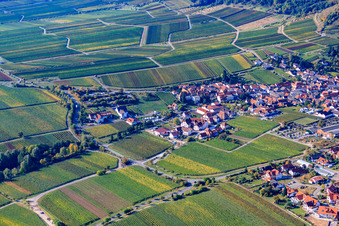 Totenkopfstr im Ortsteil SaintMartin in Sankt Martin im Bundesland Rheinland-Pfalz, Deutschland