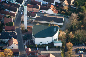 Kath. Pfarrkirche St. Ägidius in Wörth am Rhein im Bundesland Rheinland-Pfalz, Deutschland