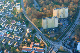 Luftbild von Hochhäuser am Wasserturm im Ortsteil Dorschberg in Wörth am Rhein im Bundesland Rheinland-Pfalz, Deutschland