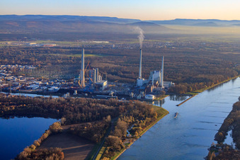 ENBW Rheinhafen-Dampfkraftwerk Karlsruhe im Ortsteil Daxlanden im Bundesland Baden-Württemberg, Deutschland
