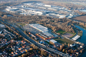 Luitpoldcenter im Ortsteil Maximiliansau in Wörth am Rhein im Bundesland Rheinland-Pfalz, Deutschland von oben