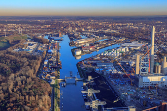 EnBW Kraftwerk am Rheinhafen im Ortsteil Daxlanden in Karlsruhe im Bundesland Baden-Württemberg, Deutschland