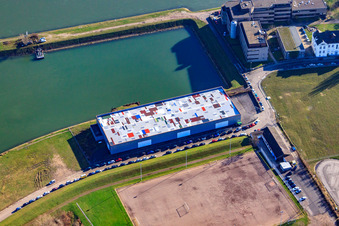 Hafenstraße am Hafen Maximiliansau in Wörth am Rhein im Bundesland Rheinland-Pfalz, Deutschland