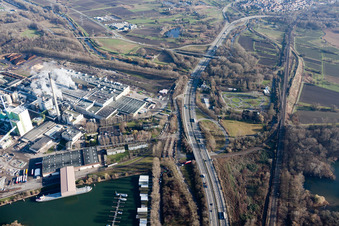 B10 im Ortsteil Knielingen in Karlsruhe im Bundesland Baden-Württemberg, Deutschland