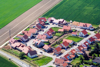 Neubaugebiet Im Bannholz im Ortsteil Hayna in Herxheim bei Landau im Bundesland Rheinland-Pfalz, Deutschland