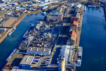 PHOS Edelstahl Design an der Werfstraße im Rheinhafen im Ortsteil Mühlburg in Karlsruhe im Bundesland Baden-Württemberg, Deutschland