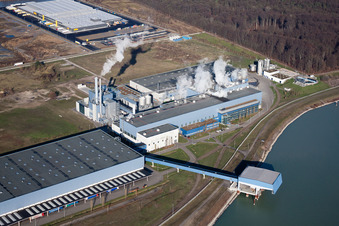 Papierfabrik Palme im Industrie- und Gewerbegebiet in Wörth am Rhein im Bundesland Rheinland-Pfalz, Deutschland