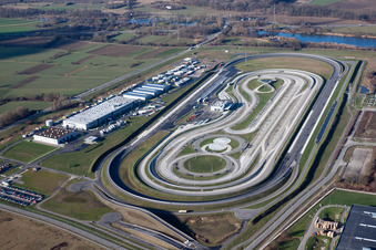 Wörth am Rhein, Daimler LKW-Teststrecke im Industriegebiet Oberwald im Bundesland Rheinland-Pfalz, Deutschland