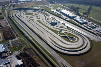 Luftbild von Wörth am Rhein, Daimler LKW-Teststrecke im Industriegebiet Oberwald im Bundesland Rheinland-Pfalz, Deutschland
