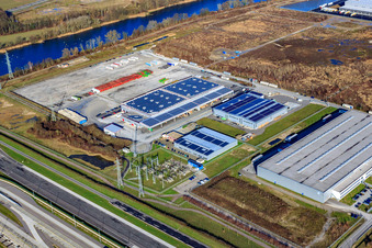 Umspannwerk, WAS Logistics und Spedition Nuss im Industriegebiet Oberwald in Wörth am Rhein im Bundesland Rheinland-Pfalz, Deutschland