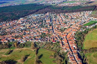Ludwigstraße und Maximilianstr in Jockgrim im Bundesland Rheinland-Pfalz, Deutschland