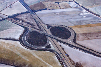 Autobahnausfahrt 64 Hockenheim der A61 im Bundesland Baden-Württemberg, Deutschland