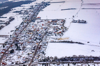 Hubstraße Im Winter bei Schnee in Kandel im Bundesland Rheinland-Pfalz, Deutschland