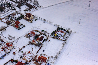 Luftbild von Wildgehege am Gasthaus zur Brauerei bei Schnee in Freckenfeld im Bundesland Rheinland-Pfalz, Deutschland