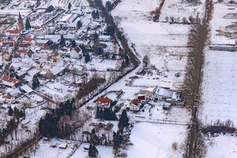 Weberhof bei Schnee in Billigheim-Ingenheim im Bundesland Rheinland-Pfalz, Deutschland