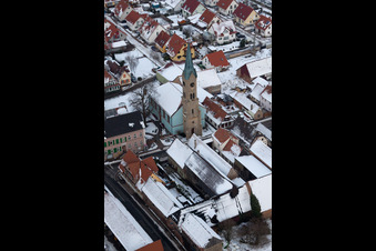Luftbild von Evang. Kirche, Rathaus in Erlenbach bei Kandel im Bundesland Rheinland-Pfalz, Deutschland