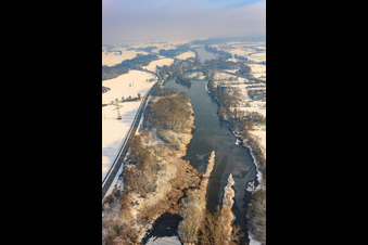 Luftbild von Altrhein im Winter in Wörth am Rhein im Bundesland Rheinland-Pfalz, Deutschland