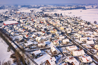 Am Otterbach im Winter bei Schnee in Neupotz im Bundesland Rheinland-Pfalz, Deutschland