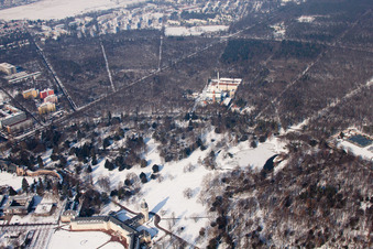 Karlsruhe, Schlosspark im Ortsteil Innenstadt-West im Bundesland Baden-Württemberg, Deutschland von oben