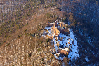 Luftbild von Eschbach, Madenburg im Bundesland Rheinland-Pfalz, Deutschland