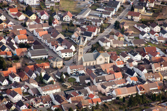 Luftbild von St. Sebastian im Ortsteil Neuthard in Karlsdorf-Neuthard im Bundesland Baden-Württemberg, Deutschland
