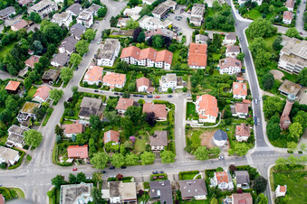 Vogesenallee im Ortsteil Südweststadt in Pforzheim im Bundesland Baden-Württemberg, Deutschland