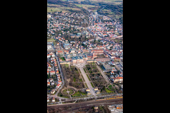 Luftbild von Bruchsal, Schlossgarten im Bundesland Baden-Württemberg, Deutschland