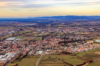 Ortsteil von Süden im Ortsteil Bad Langenbrücken in Bad Schönborn im Bundesland Baden-Württemberg, Deutschland