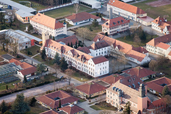 Schrägluftbild von Stift, Jakob-Reeb-Schule‎  Jugendwerk St. Josef‎ in Landau in der Pfalz im Bundesland Rheinland-Pfalz, Deutschland