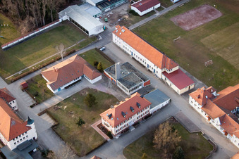 Stift, Jakob-Reeb-Schule‎  Jugendwerk St. Josef‎ in Landau in der Pfalz im Bundesland Rheinland-Pfalz, Deutschland vom Flugzeug aus