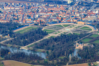 Schloßpark Schwetzingen von Südwesten im Bundesland Baden-Württemberg, Deutschland