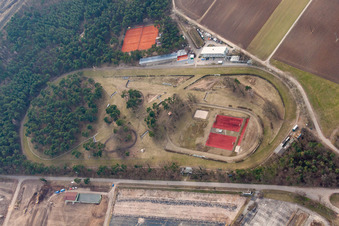 Seckenheim, Waldrennbahn des Badischen Rennvereins in Mannheim im Bundesland Baden-Württemberg, Deutschland von oben