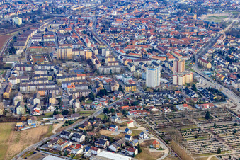 Schwetzingen Nord am Friedhof im Bundesland Baden-Württemberg, Deutschland