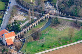 Römisches Wasserkastell im Schwetzinger Schloss-Park in Schwetzingen im Bundesland Baden-Württemberg, Deutschland