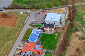 Luftbild von Gewerbegebiet An der Ahlmühle, Bähr Weinbautechnik GmbH in Ilbesheim bei Landau im Bundesland Rheinland-Pfalz, Deutschland