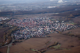 Hagenbach aus Nordosten im Bundesland Rheinland-Pfalz, Deutschland