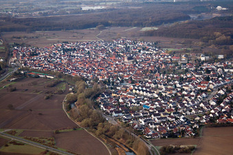 Schrägluftbild von Hagenbach von Nordosten im Bundesland Rheinland-Pfalz, Deutschland