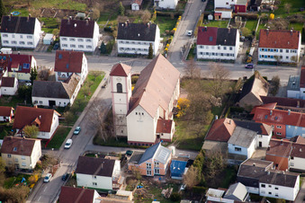 St. Ursula Kirche von Südwesten im Ortsteil Neuburgweier in Rheinstetten im Bundesland Baden-Württemberg, Deutschland
