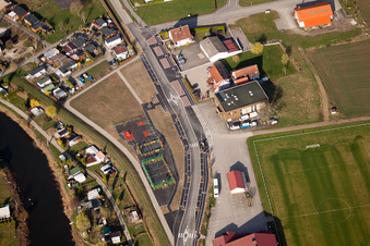 Schrägluftbild von Munchhausen (Elsass) im Bundesland Bas-Rhin, Frankreich