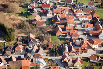 Munchhausen (Elsass) im Bundesland Bas-Rhin, Frankreich von einer Drohne aus