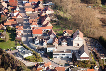 Munchhausen (Elsass) im Bundesland Bas-Rhin, Frankreich von der Drohne aus gesehen