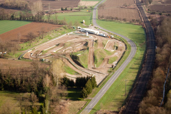 Mothern (Elsass) im Bundesland Bas-Rhin, Frankreich aus der Drohnenperspektive
