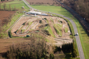 Schrägluftbild von Mothern (Elsass) im Bundesland Bas-Rhin, Frankreich