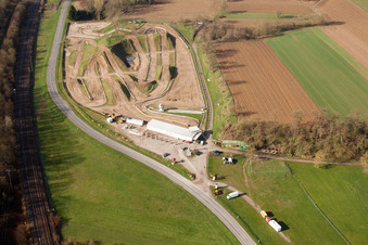 Mothern (Elsass) im Bundesland Bas-Rhin, Frankreich von oben gesehen