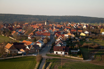 Dorfansicht im Ortsteil Gossel in Geratal im Bundesland Thüringen, Deutschland