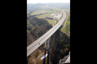 A71 Talbrücke über die Zahme Gera im Ortsteil Geraberg in Geratal im Bundesland Thüringen, Deutschland